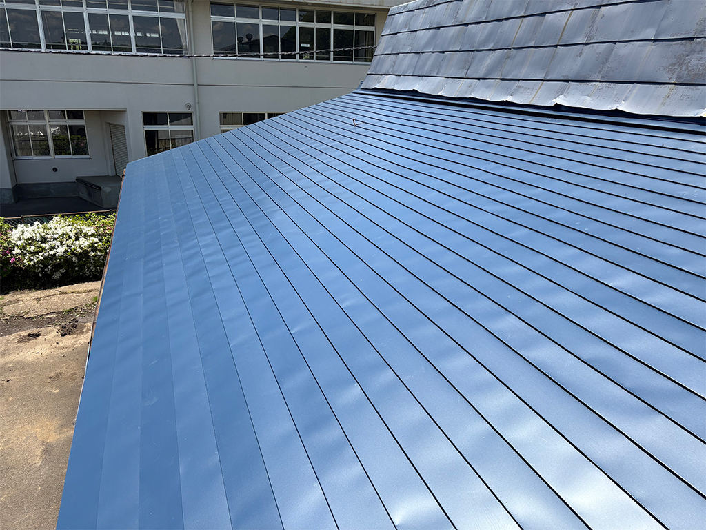 屋根カバー工事：施工後